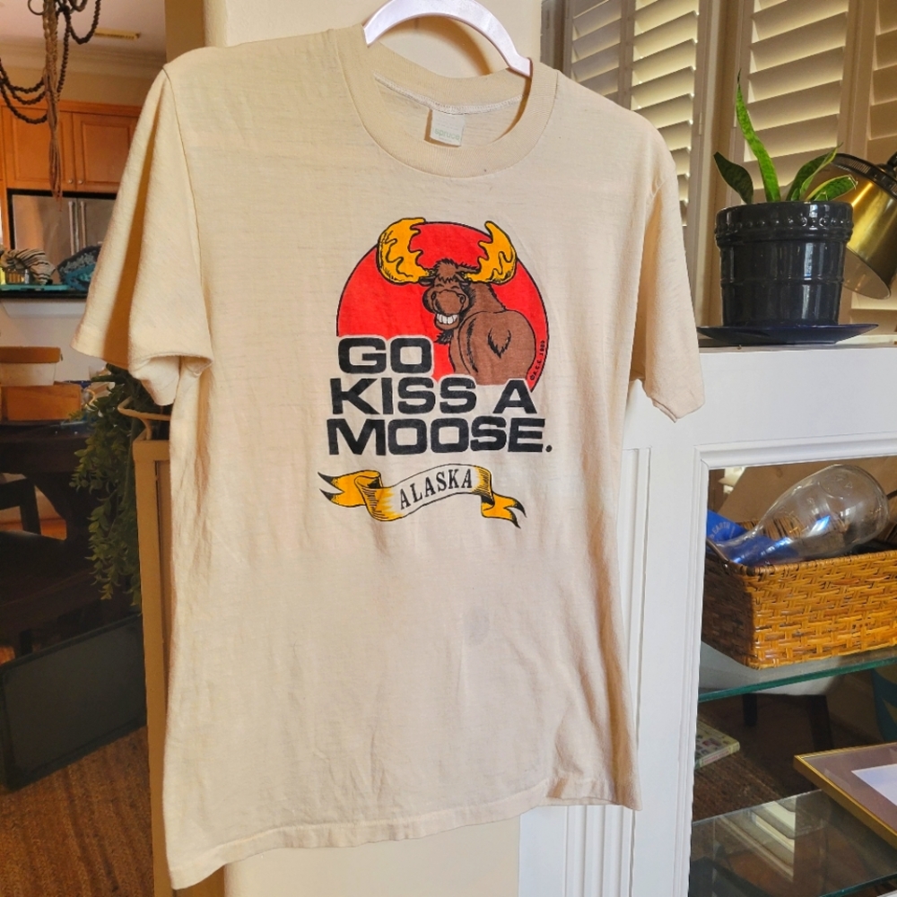 Vintage graphic tee. 80’s era